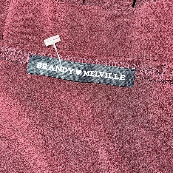 Brandy Melville Rhianna V-neck Flowy Tank Top in Burgundy OS - Picture 7 of 9